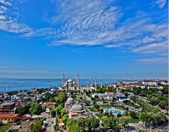 blue mosque 767675643 1