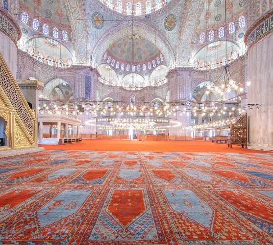 blue mosque interior view909090876