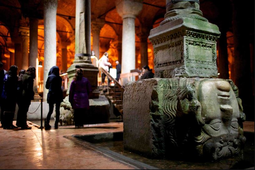 medusa in basilica cistern