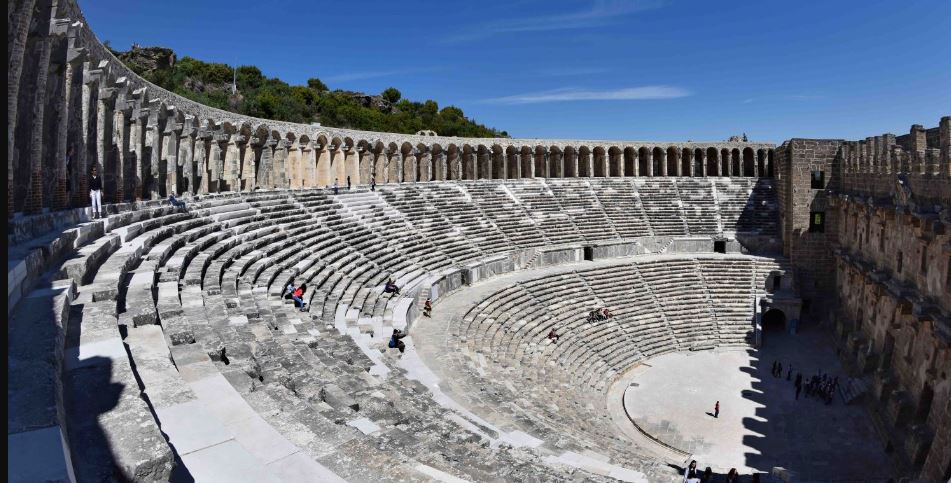 aspendos antique theatre 2