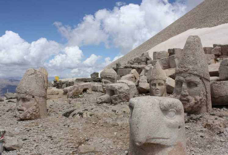 nemrut mountain turkey 123
