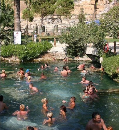 pamukkale thermal pool in ruins archeologic site