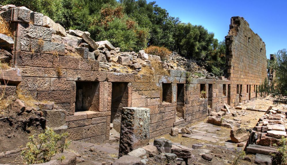 aigai ancient city 6