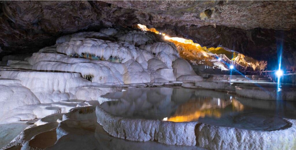 kaklik cave 1