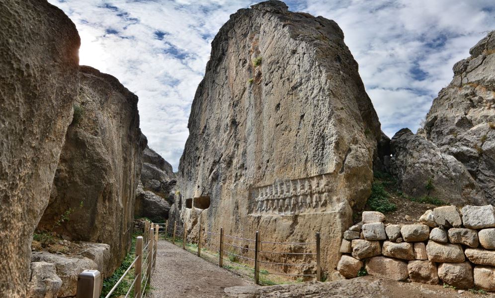 yazilikaya rock temples turkey 2