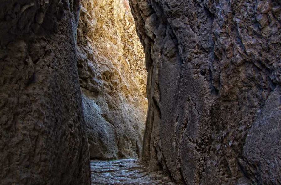 yazilikaya rock temples turkey 9